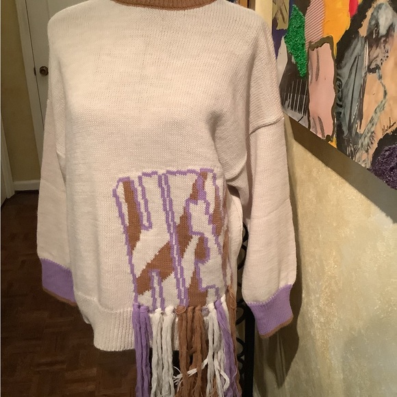 Stylish Beige and Purple Sweater - Picture 2 of 7